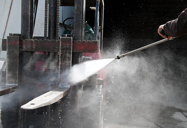 Best Oil Spill Cleanup  in Minerva Park, OH